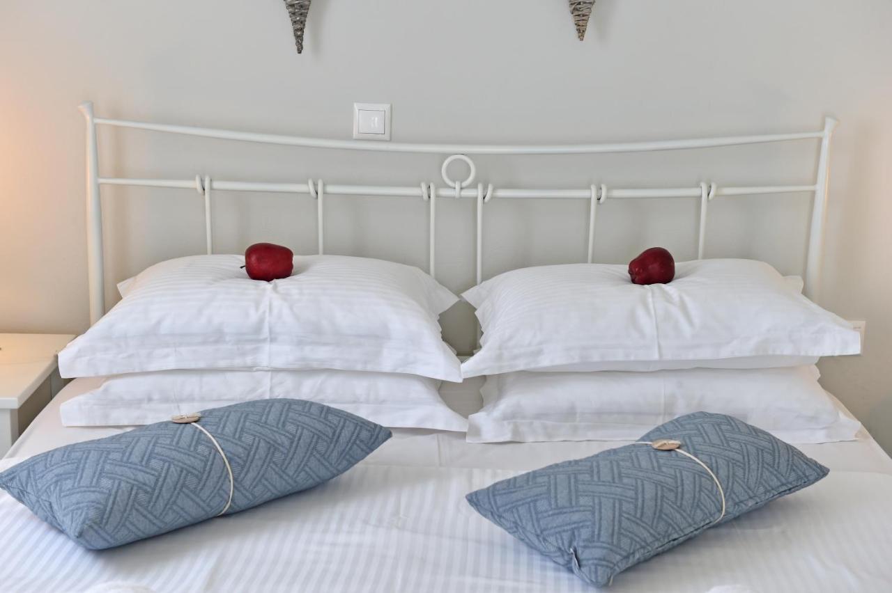 Tonia Apartments Paros Хриси-Акти Экстерьер фото